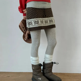 Poia Snowflake Dot Winter Knit Elastic Waist Mini Skirt