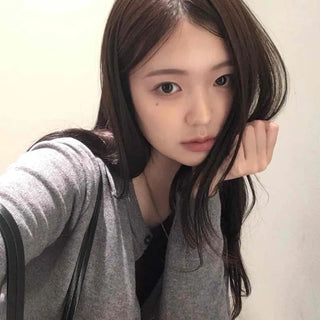 Slim Fit Round Neck Short Snap Knit Cardigan