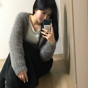 Soft Peach V-Neck Short Cardigan