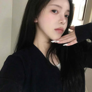 Daily Slim Fit V-Neck Short Knit Cardigan