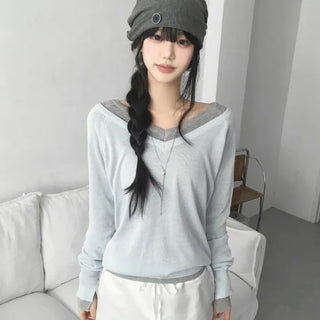 Sopo Deep V-Neck Knit