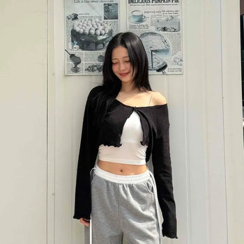 Loose Fit Wavy Hem V-Neck Short Cardigan