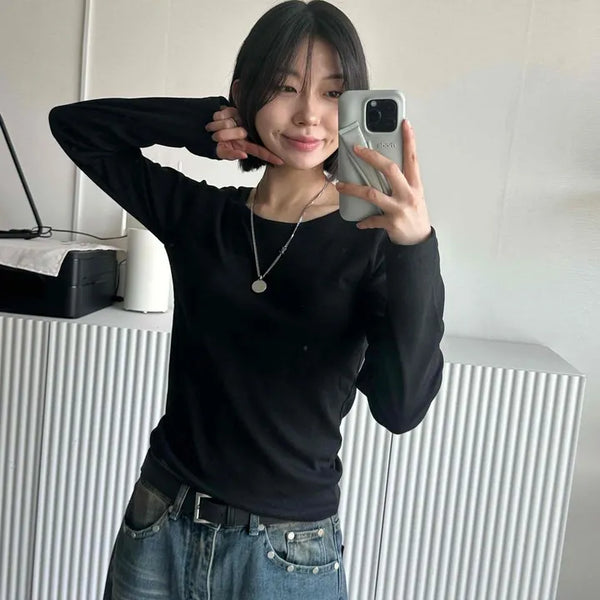 Pure Slim U-Neck Long Sleeve T-Shirt