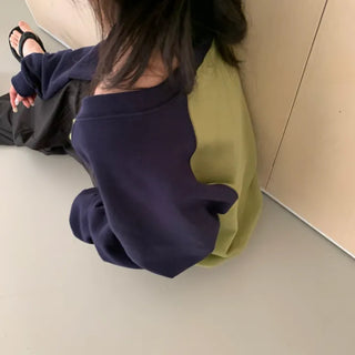 Deep U-Neck Contrast Raglan Loose Fit Sweatshirt