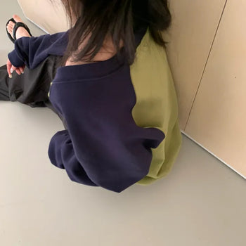 Deep U-Neck Contrast Raglan Loose Fit Sweatshirt