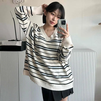 Vintage Striped V-Neck Loose Fit Knit