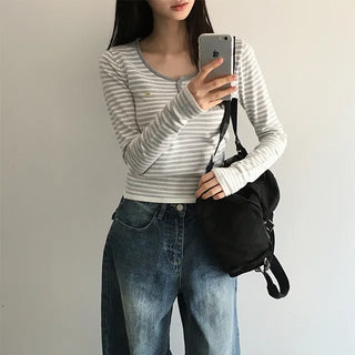 Mediver U-neck Striped Pendant Long Sleeve Tee