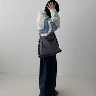 Dayshu Velvet Frill Crossbody Bag