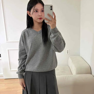V-Neck Short Boxy Knit