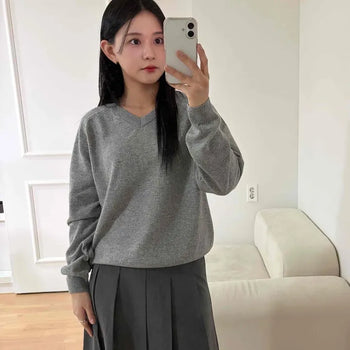 V-Neck Short Boxy Knit