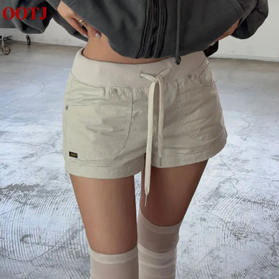 Peido Elastic Waist Low Shorts