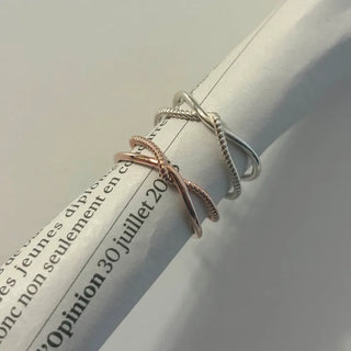 Cross Twist Knot Open Ring