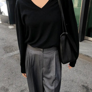 Sydney V-neck Knit
