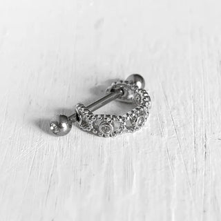 Half lace cuff ear helix piercing