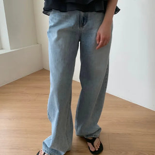 High-wide denim light blue