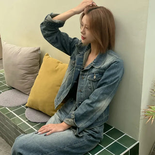 Slim Buckle Distressed Washed Denim Jacket