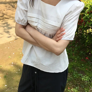 *Mu&D* Low Square Blouse