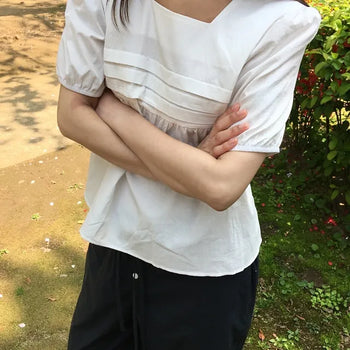*Mu&D* Low Square Blouse