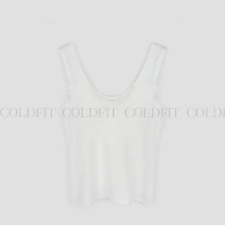 Layered sleeveless top