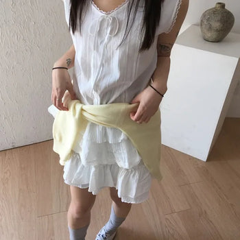 Frill Sleeveless Blouse