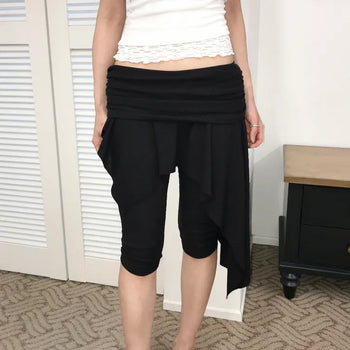 DRAPE LAYERED CAPRI PANTS