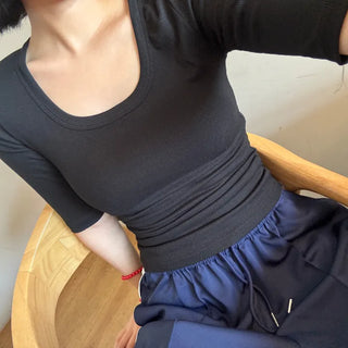 Vivi Deep U-Neck Sleeve Tee