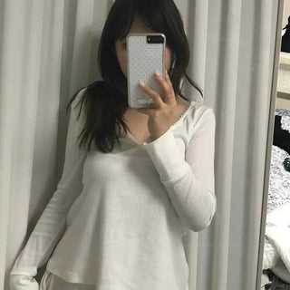 Loose-fit Plain Feminine Long Sleeve T-shirt