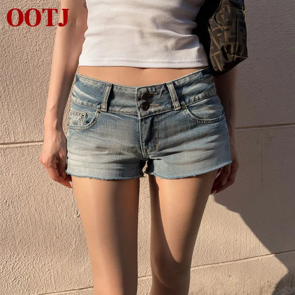 Clitin Two-Button Washed Denim Shorts