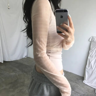 Checkered twist top