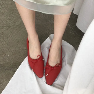 Ribbon shirred flat shoes