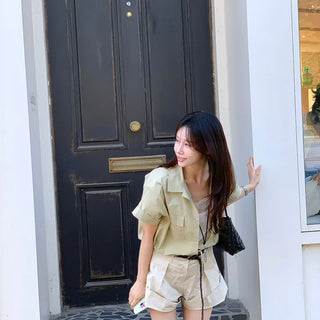 Two-way pintuck button pants