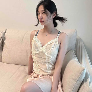 Strap-Fitted Plain Sleeveless