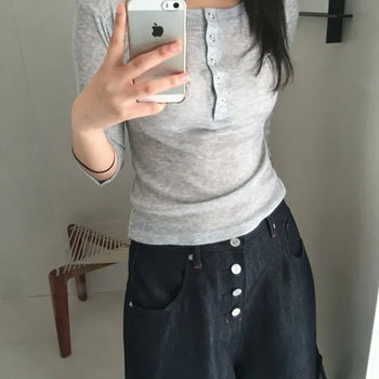 Rika Henley Neck Sleeveless T-shirt