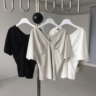 Lady Shirred V-neck Short Sleeve Tee Loose Fit Wedding Guest Look Summer Blouse