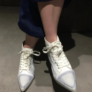 Washing middle sneakers