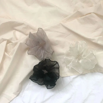 Glassy scrunchie