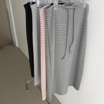 Mauvesh Striped Elastic Long Skirt