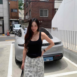 String Flower Loose Fit Straight H-Line Midi Skirt