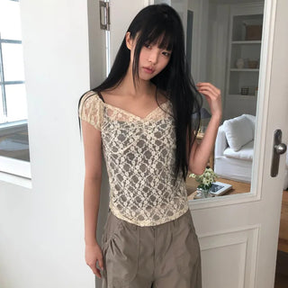 Hizzle Lace Sleeveless Blouse