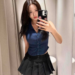 Bella Slim Fit Collared Sleeveless Top