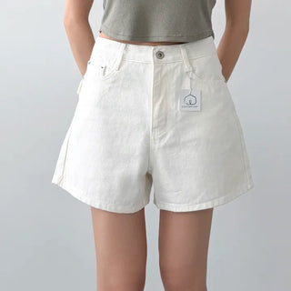 Pocket detail ivory cropped pants