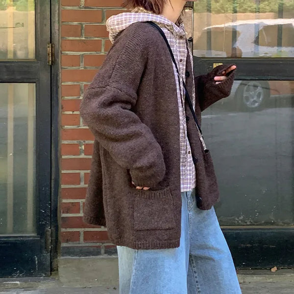 Trigan Loose-fit Knit Cardigan