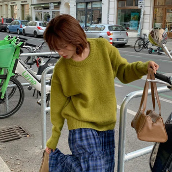Assane Loose Fit Round Knit