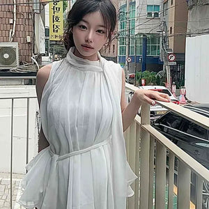 sleeveless