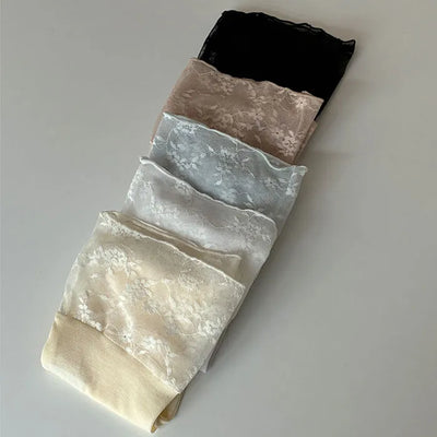 Helidi Lace Ring Warmer