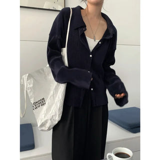 pleats collar shirt