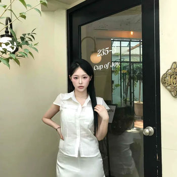 Color-blocked Straight H-line Mini Skirt for a Date Look