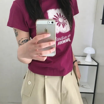 *Vintage Mood* Floral Sturdy Short Sleeve T-shirt