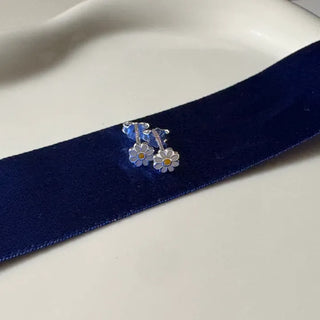 Daisy Mini Flower Earrings
