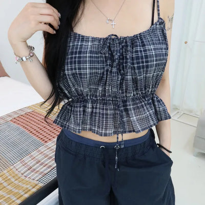 Frill-rich crop sleeveless blouse